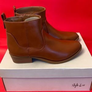 Cognac Color, Memphys Style & Co. Booties Women Size 6